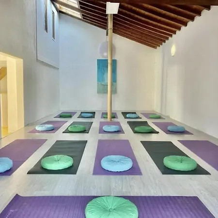 Glamping On Organic Yoga Farm With Natural Swimming Pool Near ラグジュアリーテント モンカラパッショ